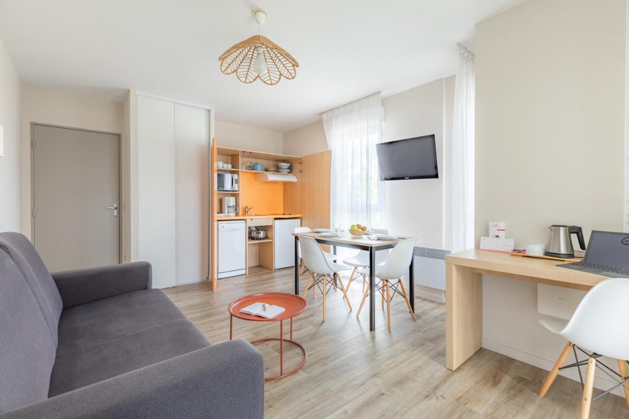 One Bedroom Apartment